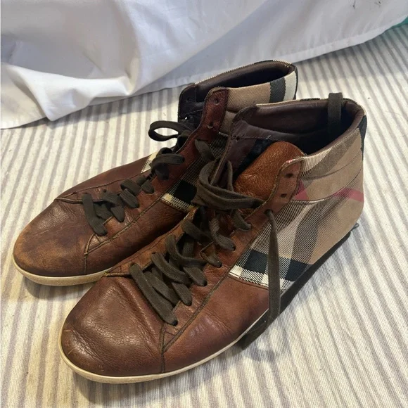 Burberry Mens High Top Sneaker - Picture 11 of 13